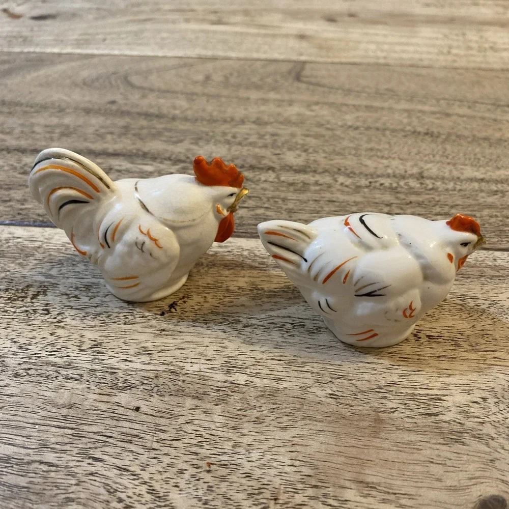 VTG Occupied Look Japan Chicken & Hen Salt and Pepper Shaker Kitchen Ceram Decor